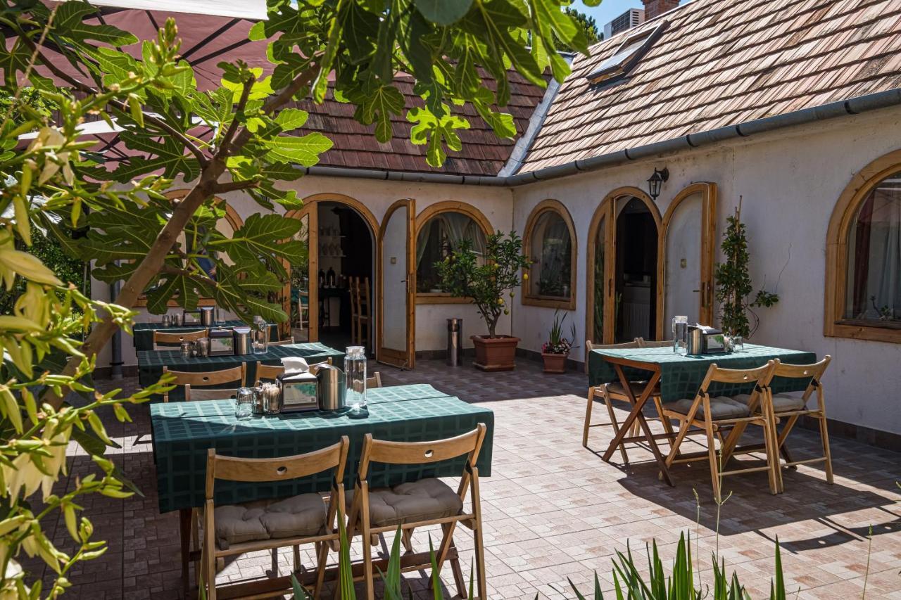 Babi Guesthouse - Babi Vendeghaz Балатонфюред Экстерьер фото